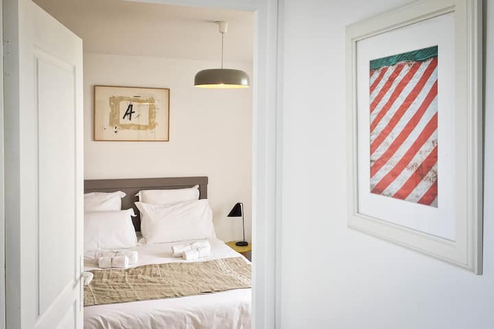 главната спална соба на сините ролетни santec