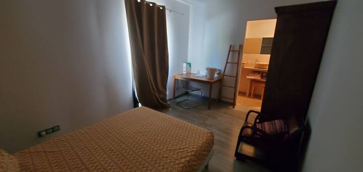 bedroom 4 (suite with shower room)