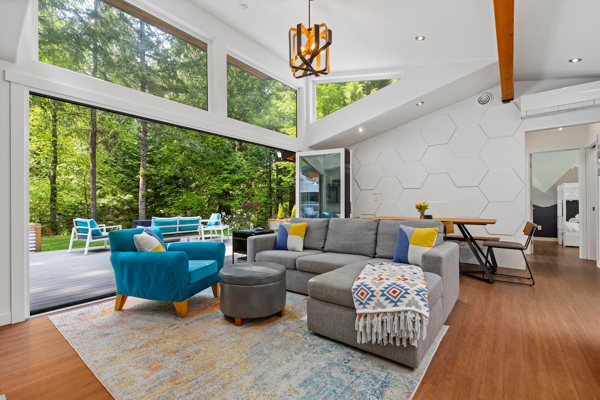 วิวที่มีประตูแบบพาโนรามาเปิดอยู่