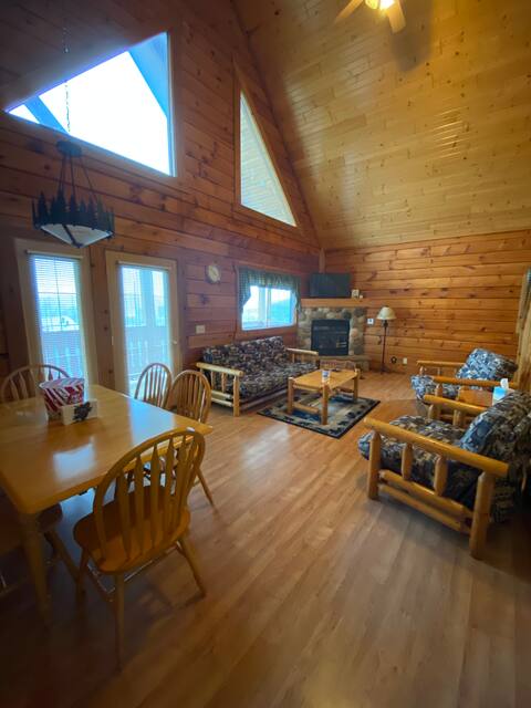 Beach N’ Bear Cabin-Three Bears/Yogi Waterparks