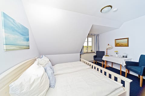Popular Airbnb listing: Friesenhof Pellworm, double room Gröde in Pellworm