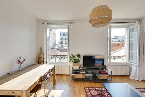Bright apartment, Levallois, near 17th