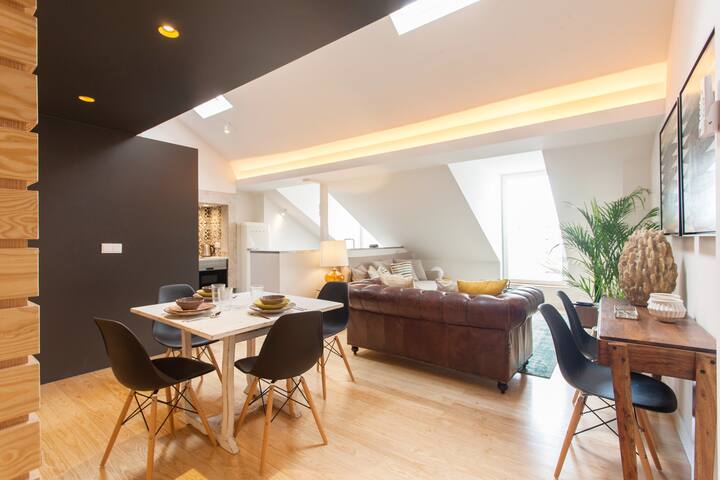 Fantastic penthouse w/ terrace & top 180ºRiverview gallery image 5