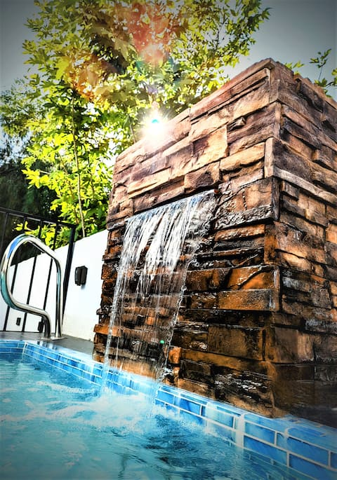 Dreamy Vacation Home: Relax and Indulge