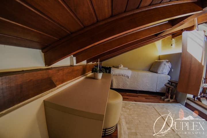 Bang-bang bedroom