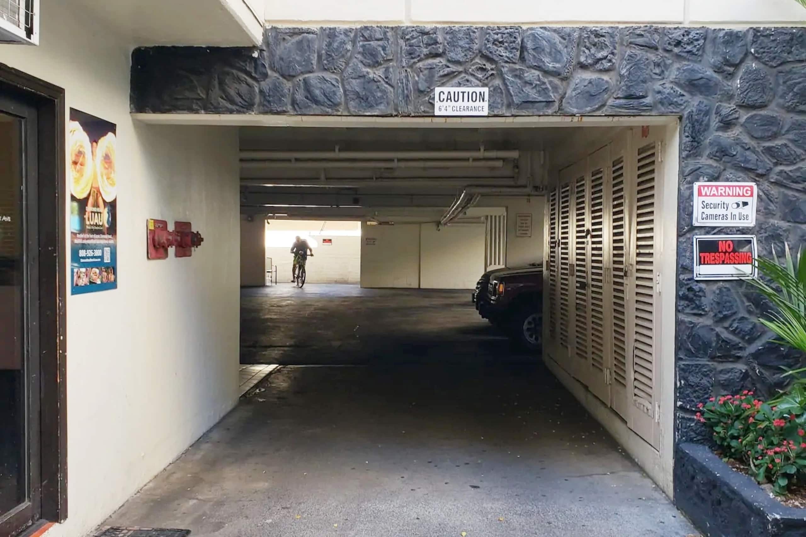Condo in Honolulu · ★4.98 · 1 bedroom · 1 bed · 1 private bath - Image 23