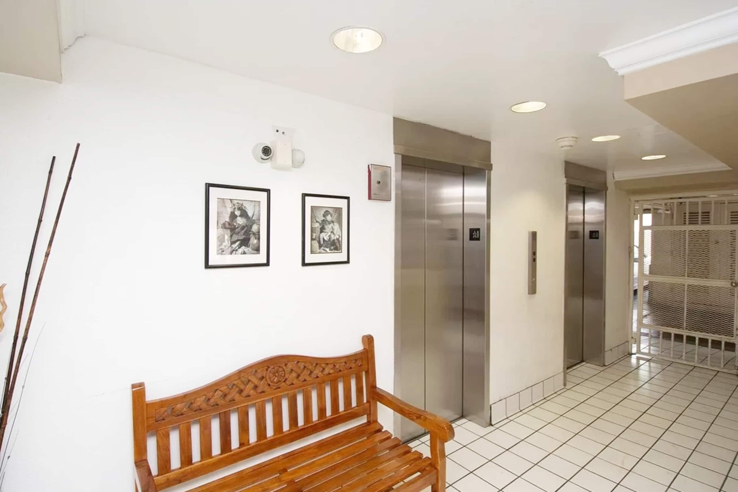 Condo in Honolulu · ★4.98 · 1 bedroom · 1 bed · 1 private bath - Image 27