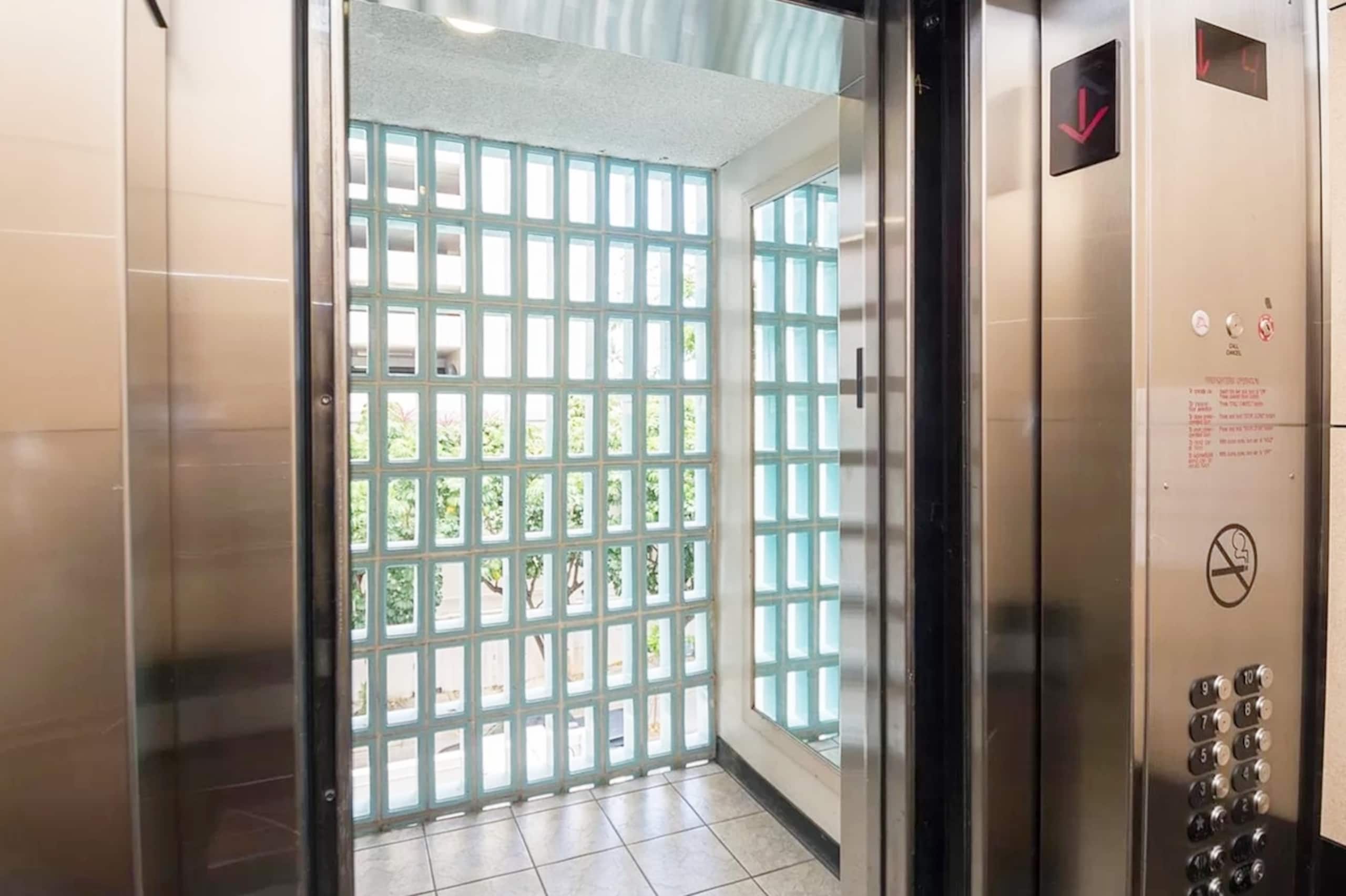 Condo in Honolulu · ★4.98 · 1 bedroom · 1 bed · 1 private bath - Image 28