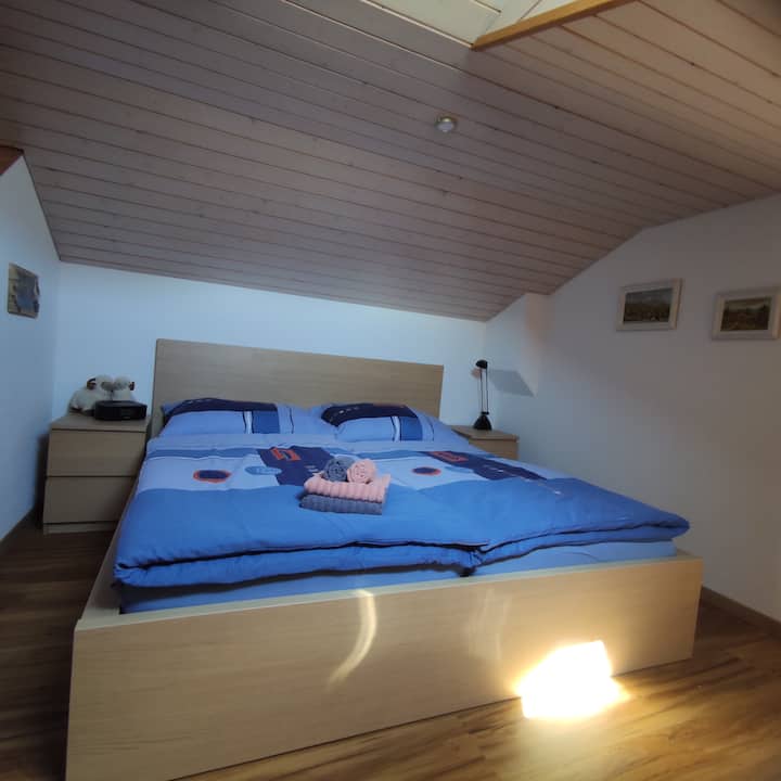 Schlafzimmer 2