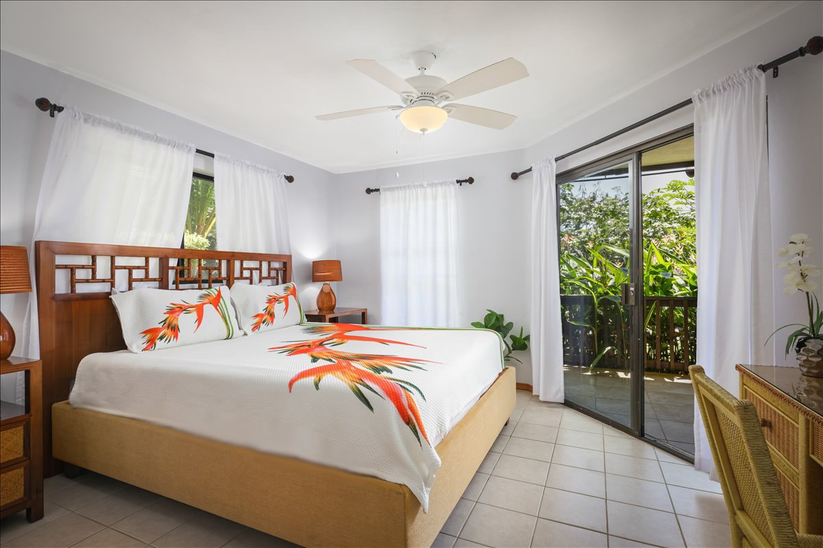 Glavna spavaća soba, madrac od memorijske pjene u Kaliforniji, klima-uređaj u glavnoj spavaćoj sobi. Pogled na zalazak sunca iz kreveta! Privatni izlaz vani. Namjenska radna stanica s monitorom za uključivanje prijenosnog računala ako je potrebno.