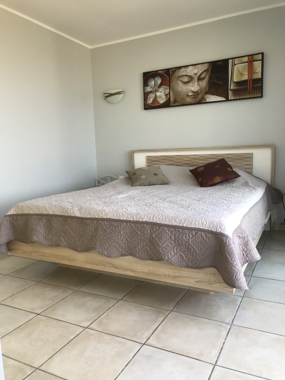 t3花园一楼直达露台的卧室