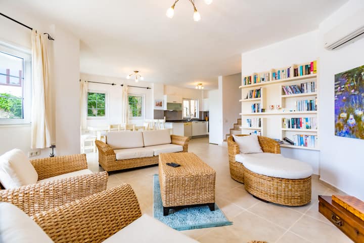 Villa Marley, Sea View, 4 Bedroom Private Pool - Turquia