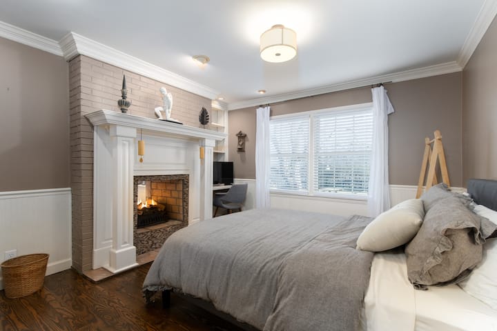Bonus Room "3rd Bedroom" - This bonus room offers a queen bed with a fireplace.  Curtains separate the room from the main living area of the space so it is private but not sound proof.