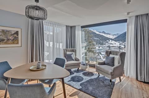 Historic Chalet - South Mountain View (102&103)