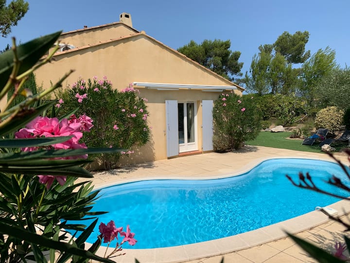 Villa Au Coeur Du Domaine De Pont-royal, Provence. - Mallemort