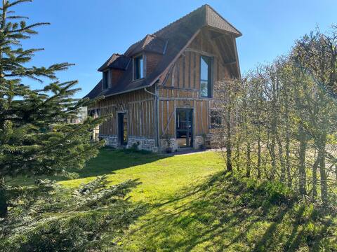House between land and sea