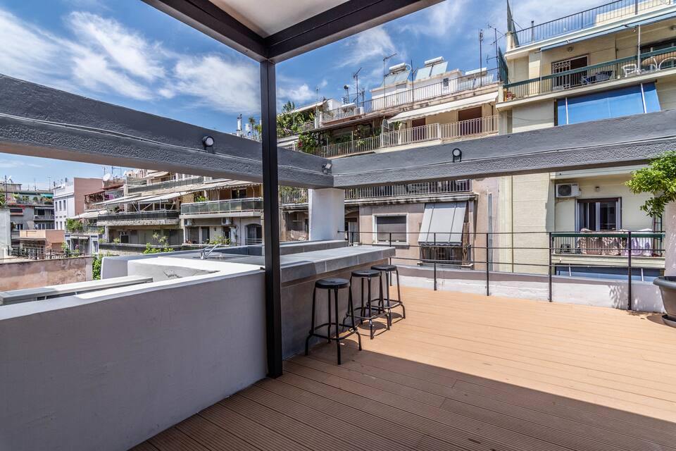 The rooftop bar