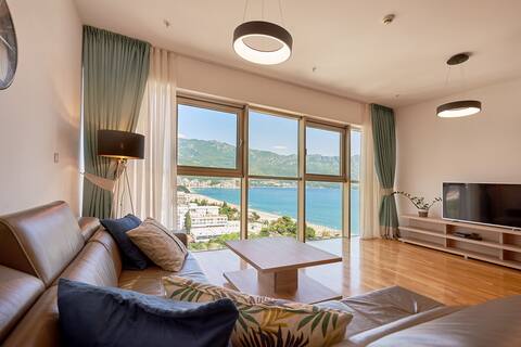 Frontline 2bedroom Apartment with Seaview