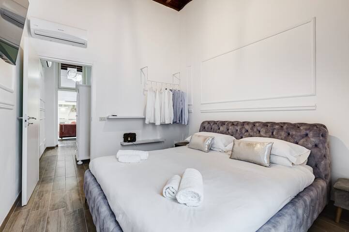 Apartment 1 min from Trevi fountain gallery image 3