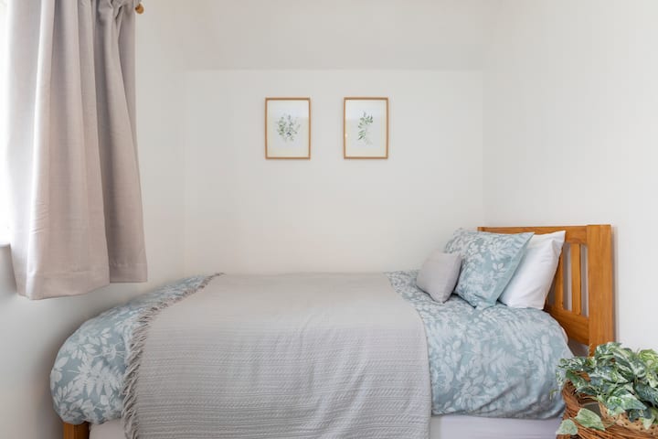 Ერთადგილიანი საწოლი ტრიუკით