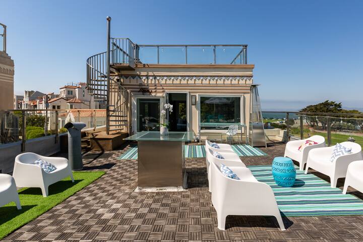 Marina Waterfront Home gallery image 4