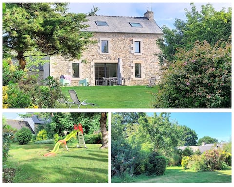 Squividan Farmhouse – Green Setting