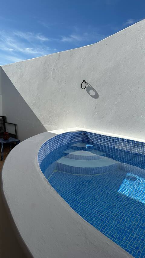 Vila Sal-Moura (tank house)