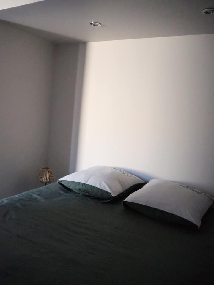 Bedroom 1 with a double bed (160*200)