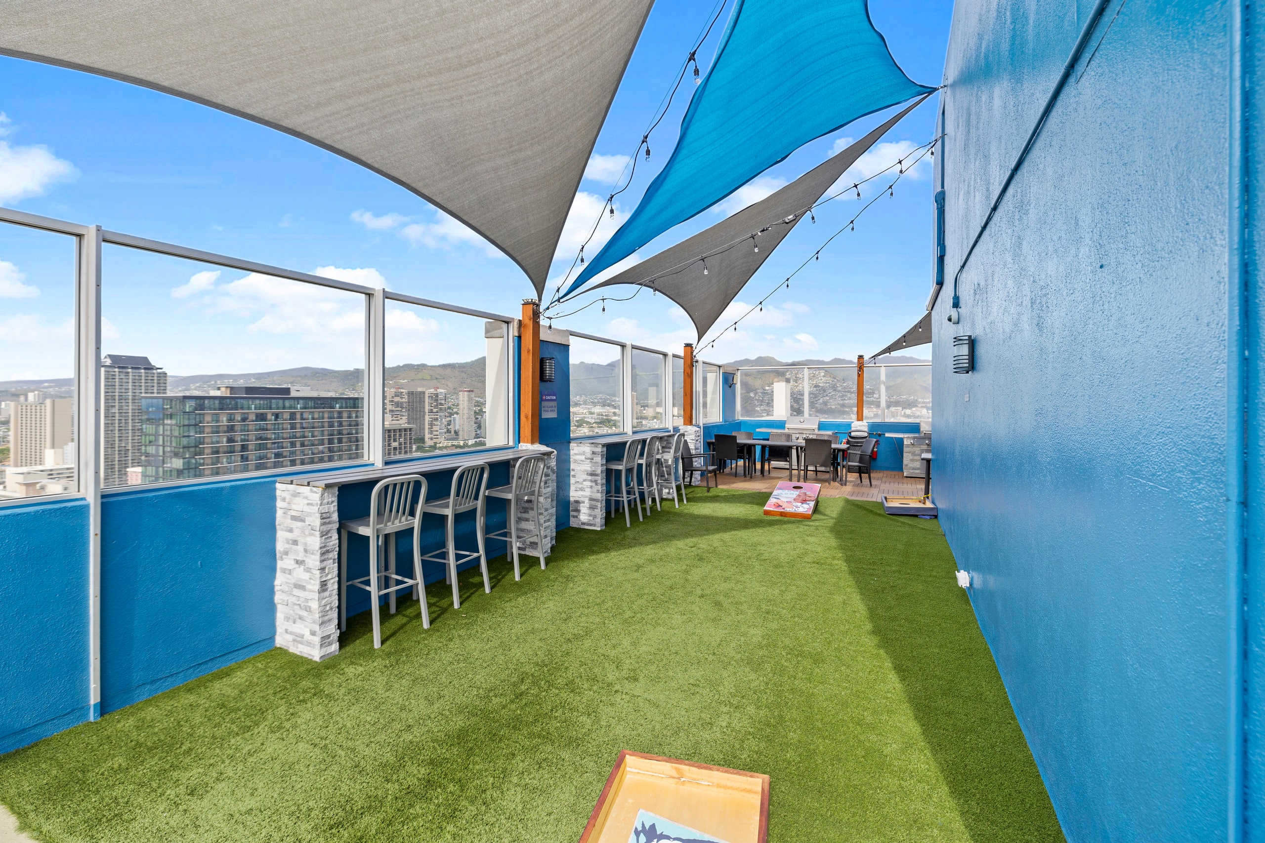 Condo in Honolulu · ★4.77 · Studio · 2 beds · 1 private bath - Image 60