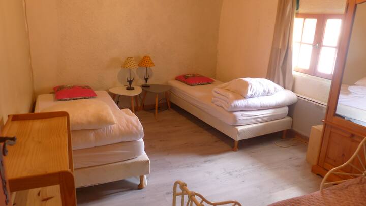 La chambre twin + lit enfant