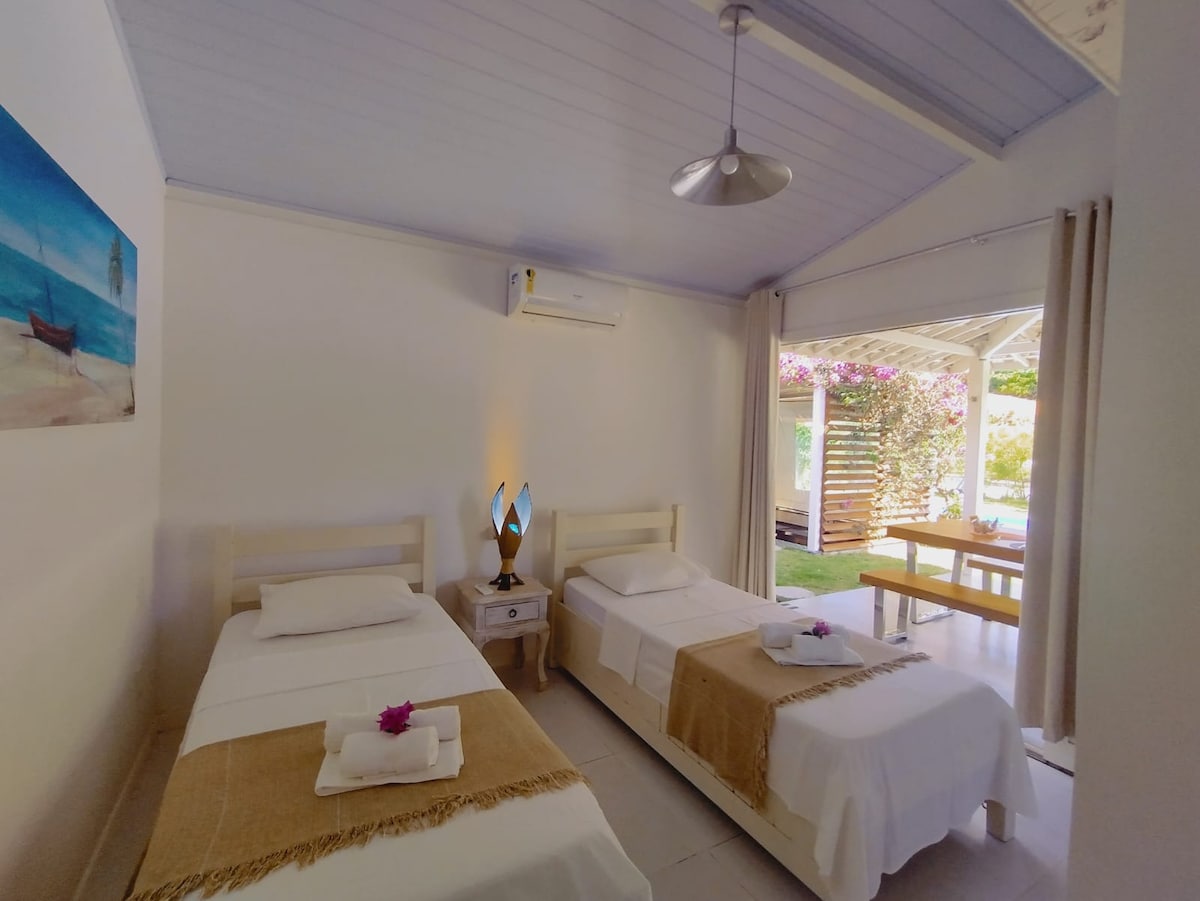 חדר משולב באזור פנאי