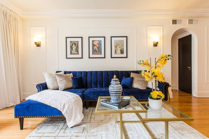 Downtown Mag Mile Sleep 20 | 6bd/6ba gallery image 3