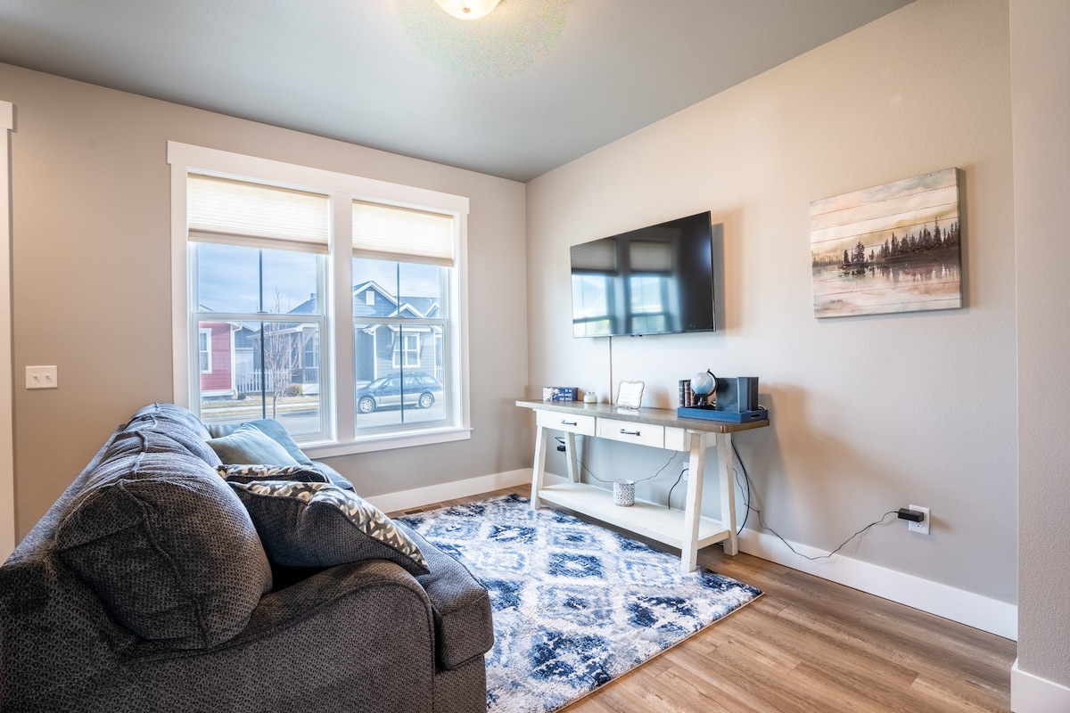 Popular Airbnb listing: Modern Farm Townhouse in Billings