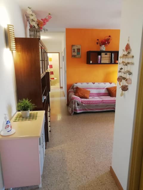 Delightful Bibione    027034-LOC-16545