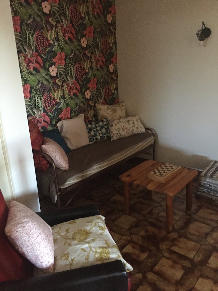 Დიდი დარბაზი 0,70 საწოლით ბავშვისთვის 