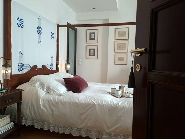 The Magnolia – Sophisticated Residence gallery image 4