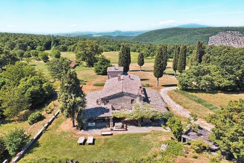 Rural Tuscany | Villa with private pool & privacy