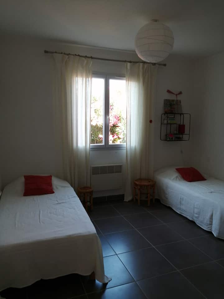 غرفة النوم 1