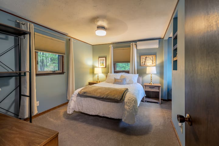 主卧室-标准双人床