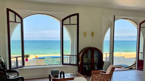 Airbnb performant: Villa Les Pieds Rouges facing the ocean - 8 bedrooms à Soorts Hossegor