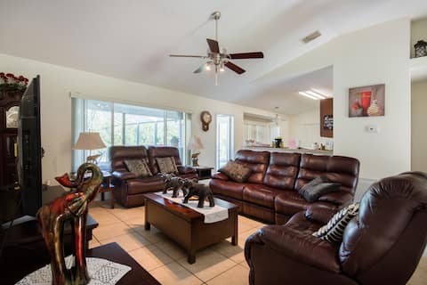 Top Airbnb: The Great Escape! Explore,Romance, Rest,Relaxation in Deltona