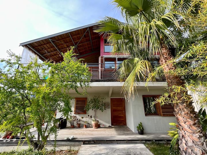Belle Maison Contemporaine / Les Hauteurs De Nice - Nice