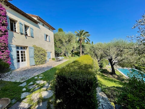 True Haven of Peace on the French Riviera 12+