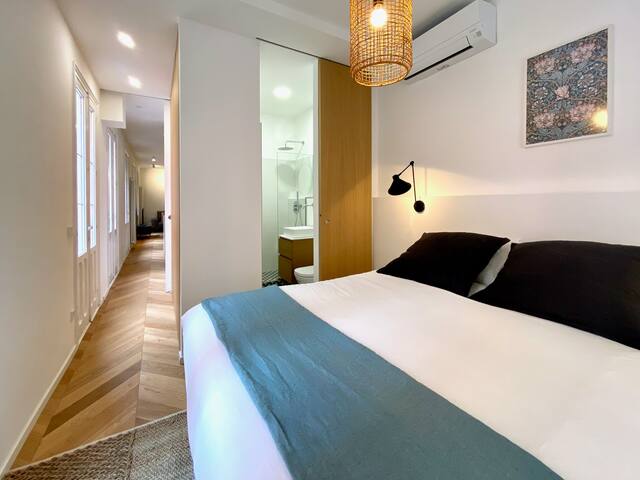 New! Modern & Charming with 8 balconies gallery image 4