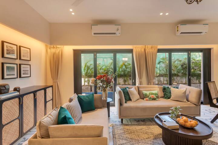 Living room image 5