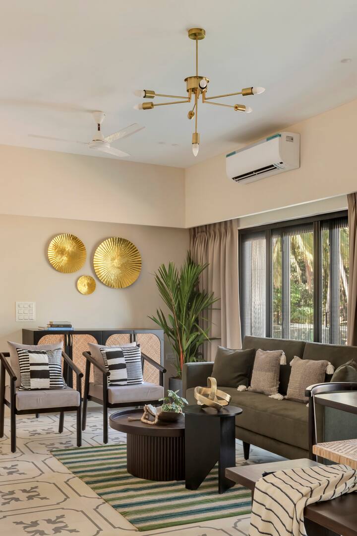 Living room image 4