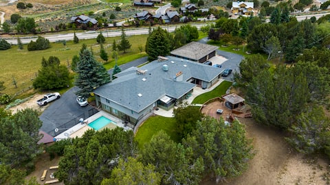 Private Mountain Home- Pool, 8400 sq ft, Sleeps 44
