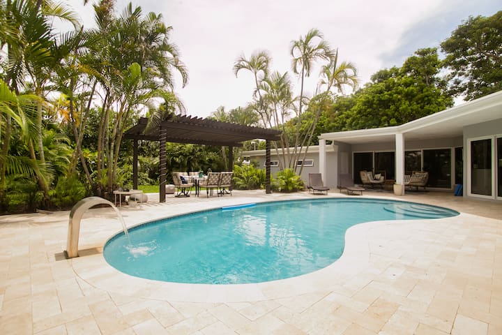Beachfront Retreat with Pool & Tropical Serenity