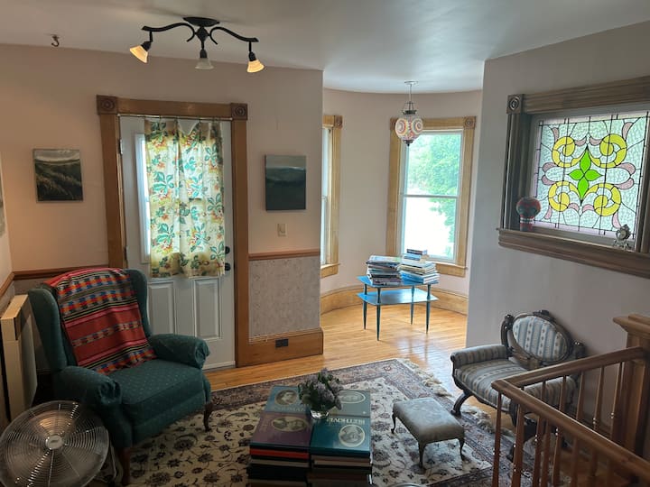 88 Queen St. Cozy Apartment! - Sherbrooke