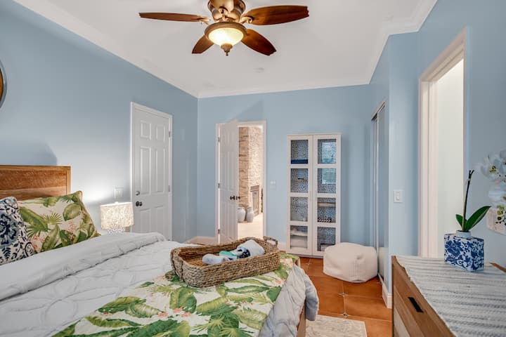 Master with attached bath and walk in dual shower- Bedroom 1 of 5 with a queen bed - 1st floor 